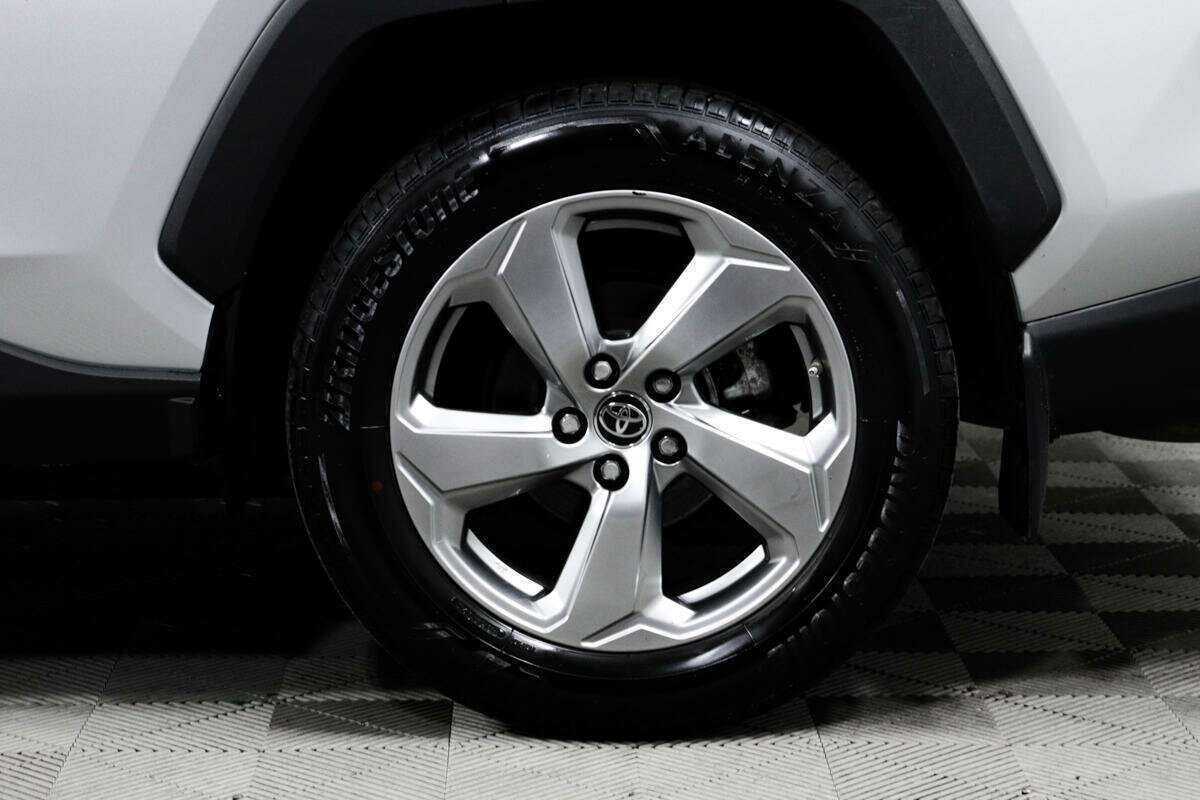Купить Toyota RAV4 с пробегом. Фото: #13