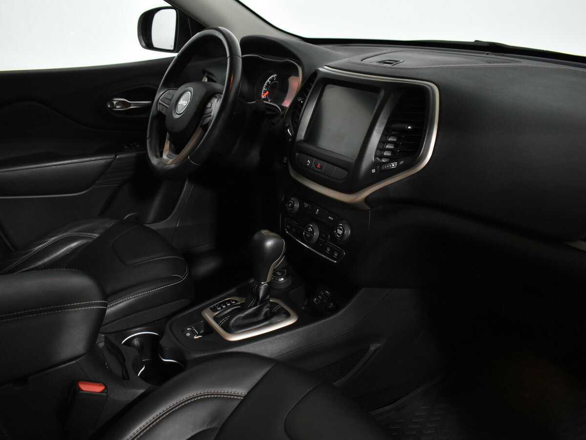 Купить Jeep Cherokee с пробегом. Фото: #6