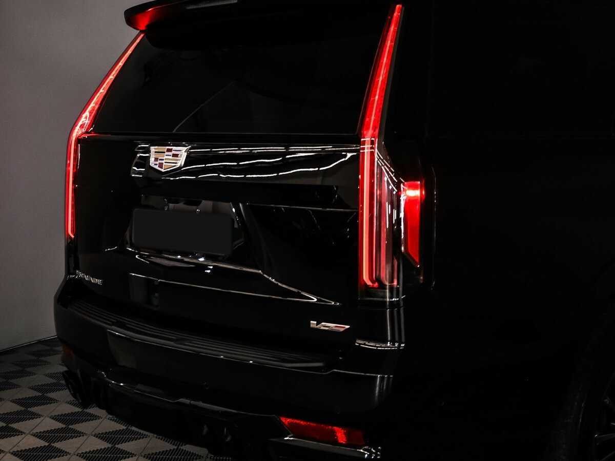 Купить Cadillac Escalade-V с пробегом. Фото: #20