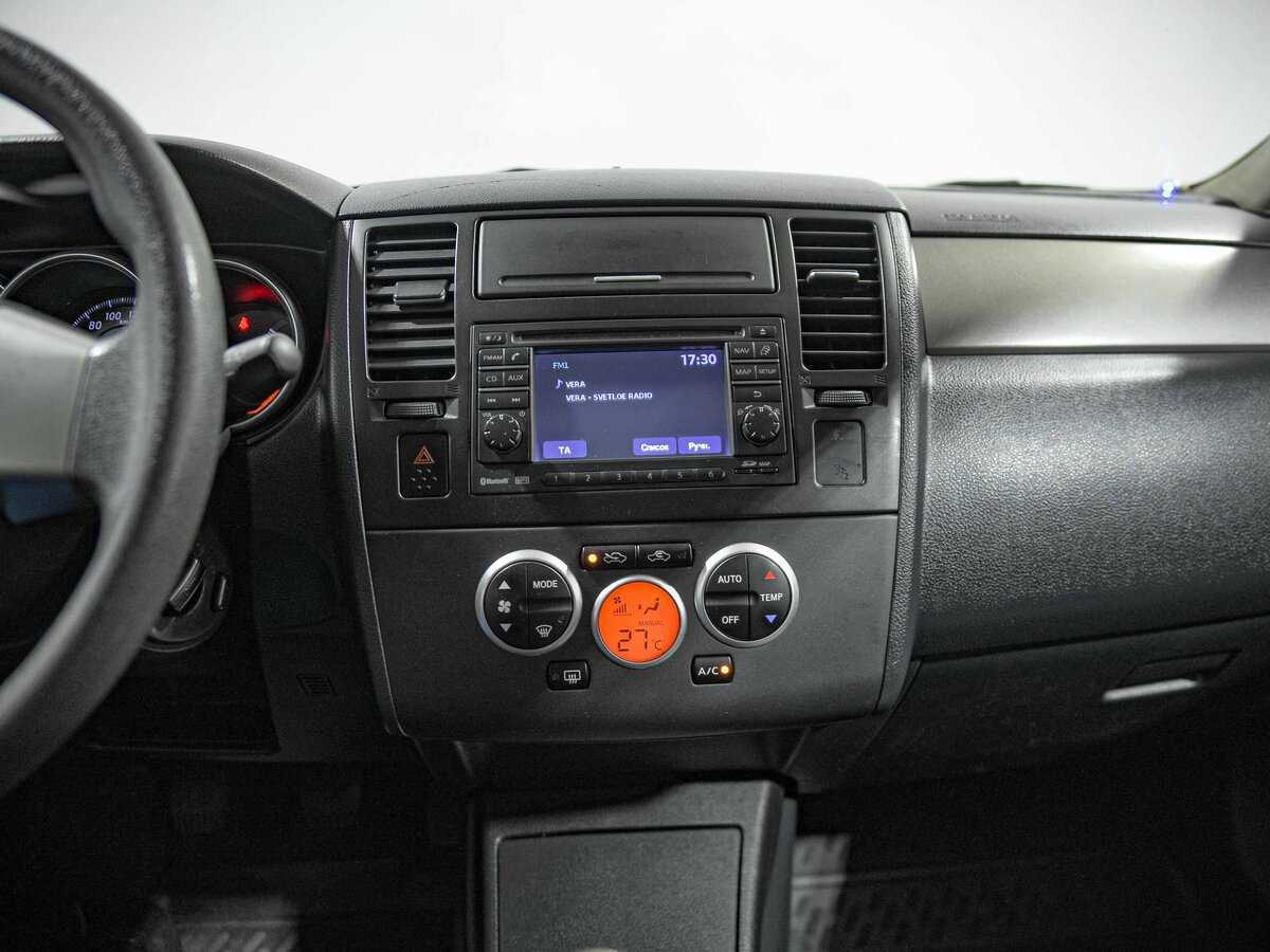 Купить Nissan Tiida с пробегом. Фото: #10