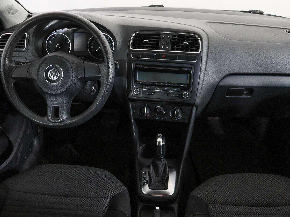 Купить Volkswagen Polo с пробегом. Фото: #11