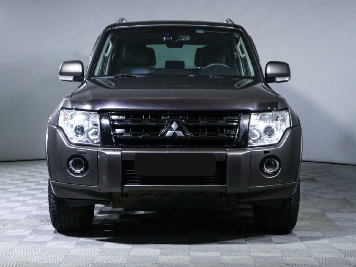 Купить Mitsubishi Pajero с пробегом. Фото: #1