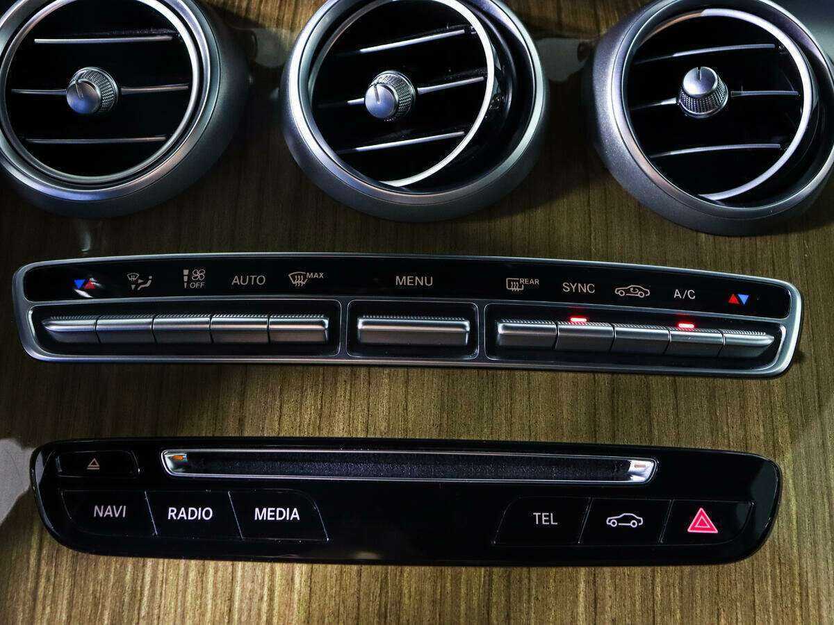 Купить Mercedes-Benz GLC с пробегом. Фото: #13