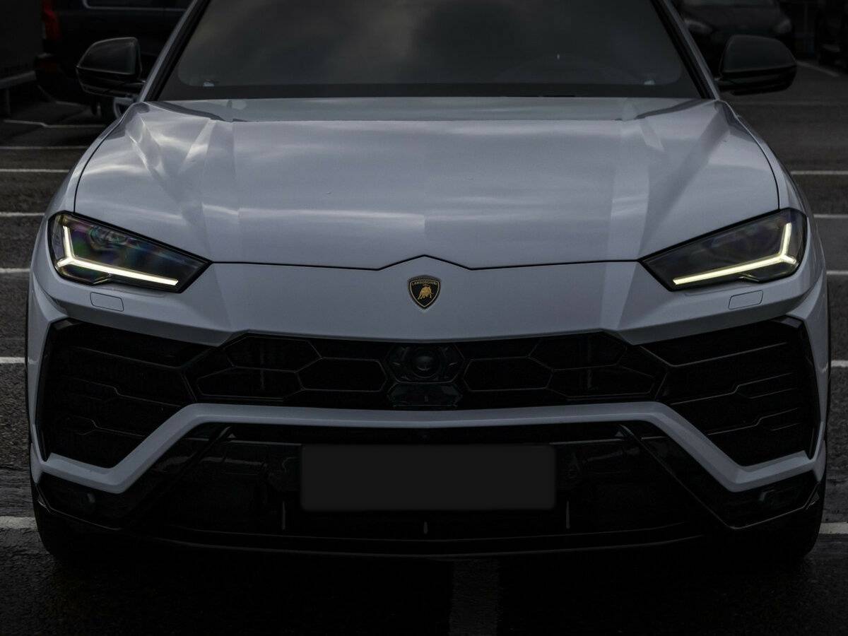 Купить Lamborghini Urus с пробегом. Фото: #3
