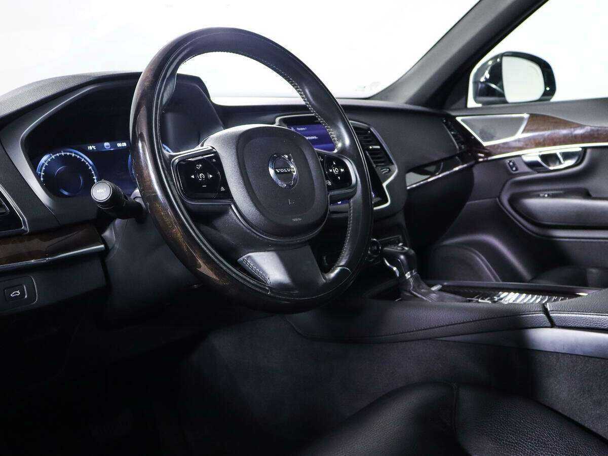 Купить Volvo XC90 с пробегом. Фото: #12