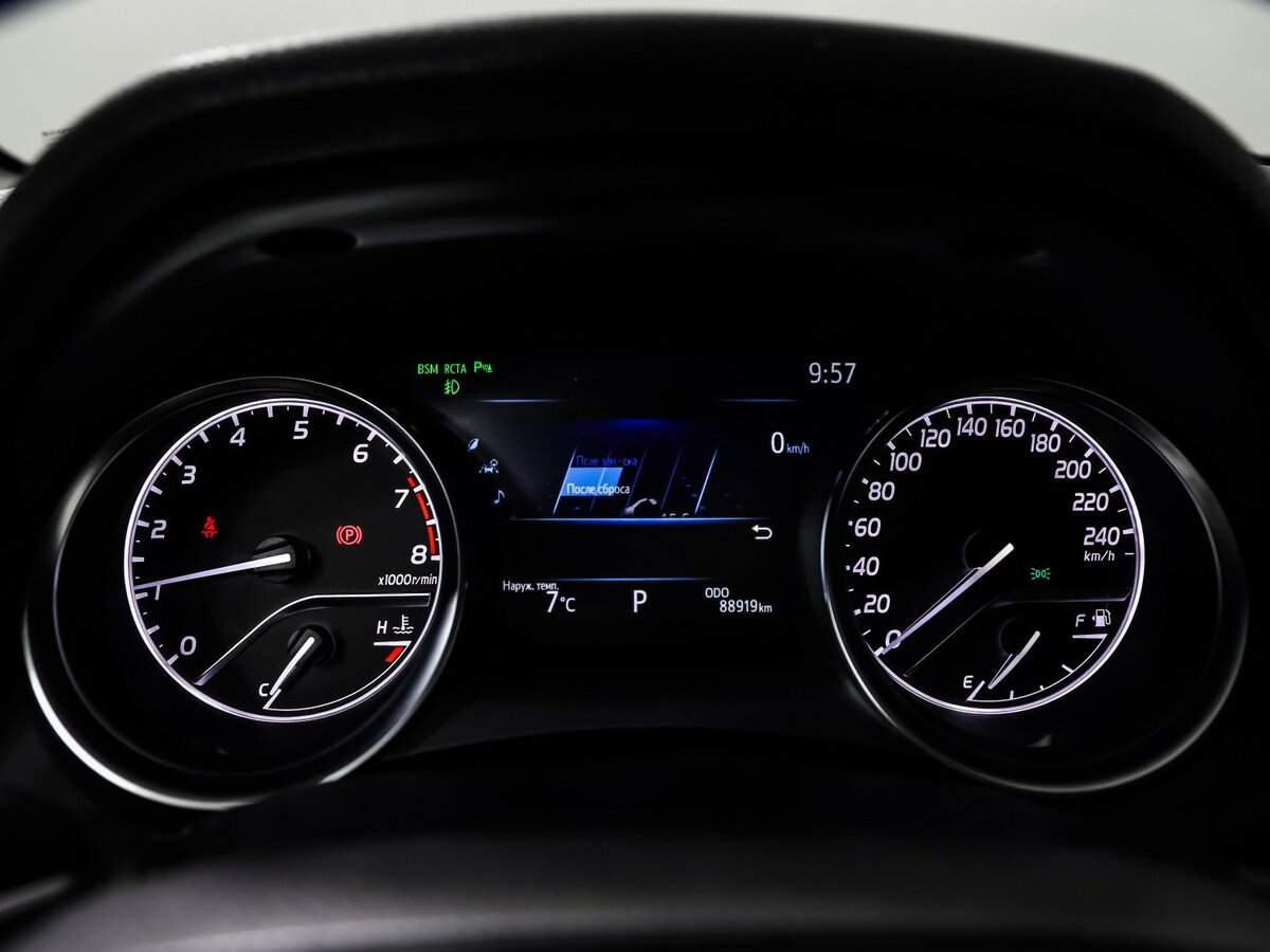 Купить Toyota Camry с пробегом. Фото: #9