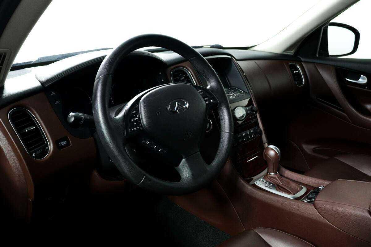 Купить Infiniti QX50 с пробегом. Фото: #12
