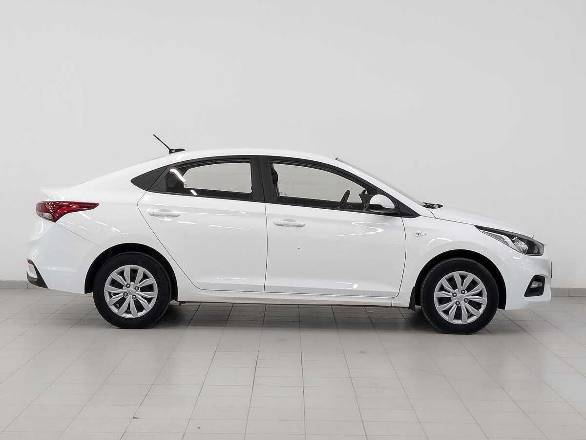 Купить Hyundai Solaris с пробегом. Фото: #3