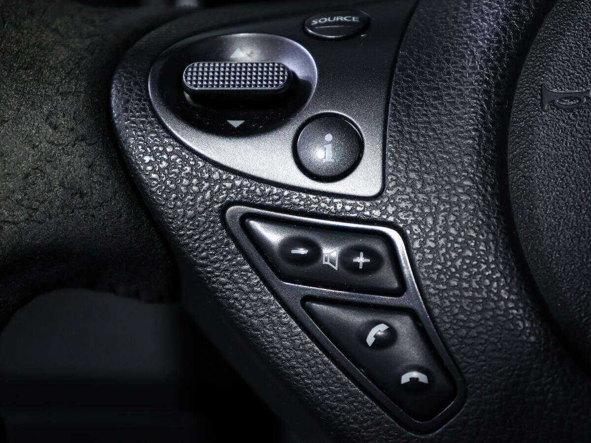 Купить Nissan Juke Nismo с пробегом. Фото: #15