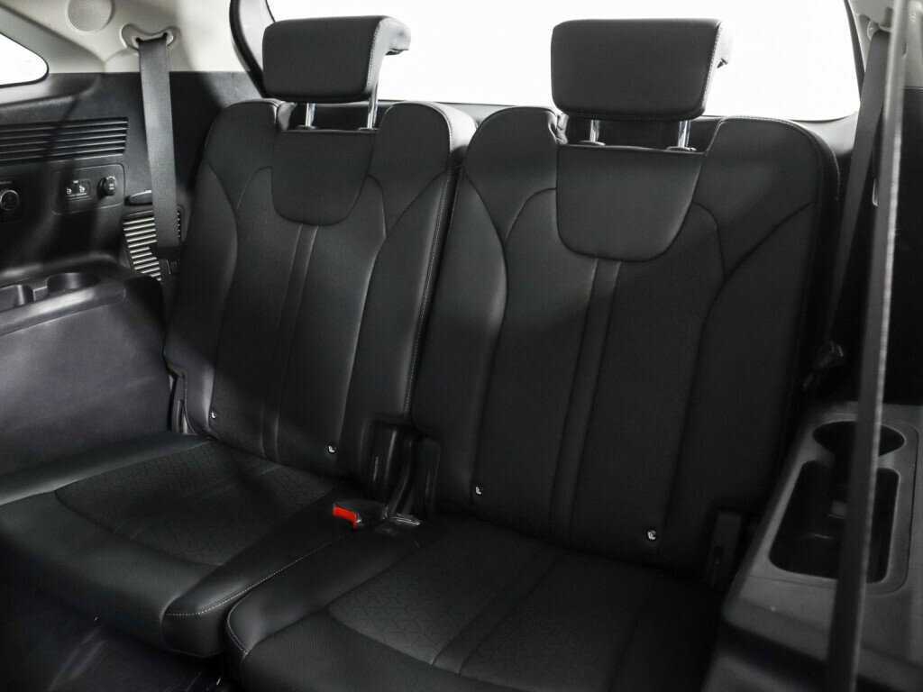Купить Kia Sorento с пробегом. Фото: #13
