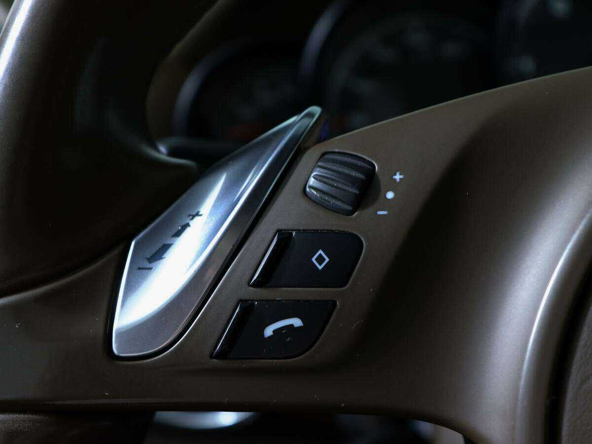 Купить Porsche Cayenne с пробегом. Фото: #18