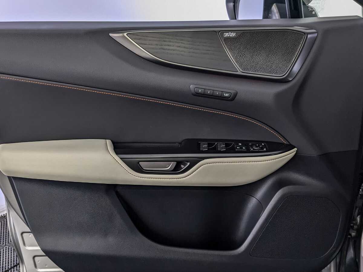 Купить Lexus NX с пробегом. Фото: #14
