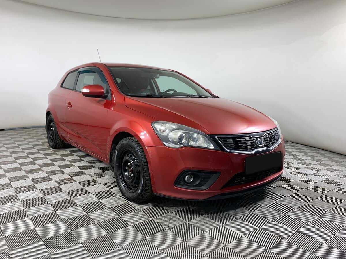 Купить Kia Ceed с пробегом. Фото: #2