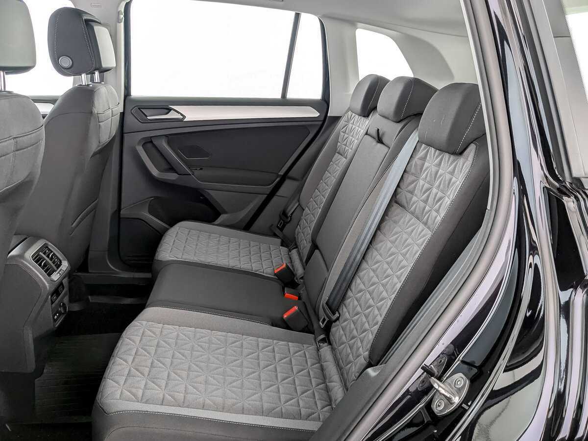 Купить Volkswagen Tiguan с пробегом. Фото: #9