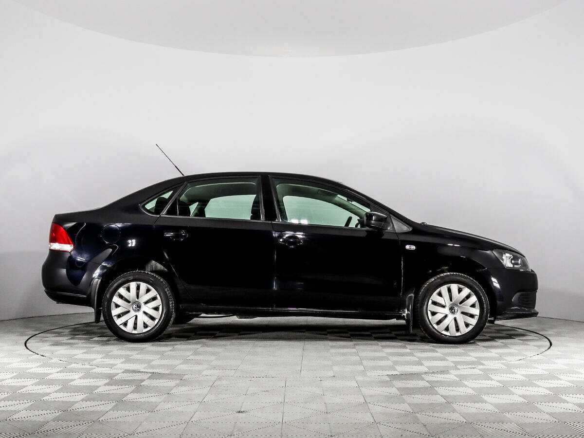 Купить Volkswagen Polo с пробегом. Фото: #3