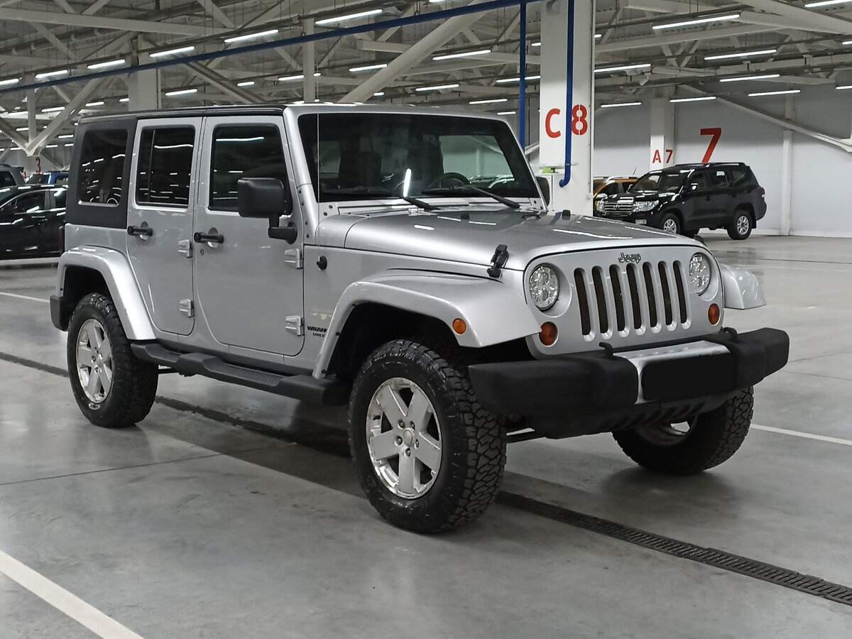 Купить Jeep Wrangler с пробегом. Фото: #2