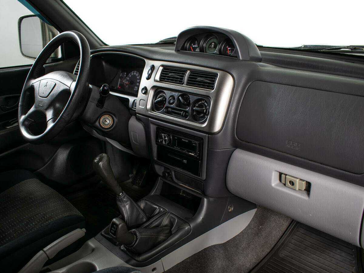 Купить Mitsubishi Pajero Sport с пробегом. Фото: #3