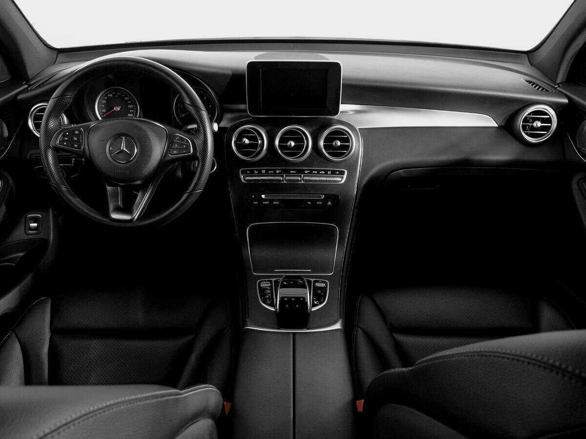 Купить Mercedes-Benz GLC Coupe с пробегом. Фото: #11