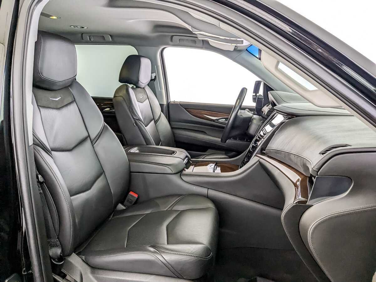 Купить Cadillac Escalade с пробегом. Фото: #20