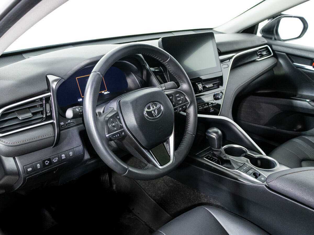 Купить Toyota Camry с пробегом. Фото: #10