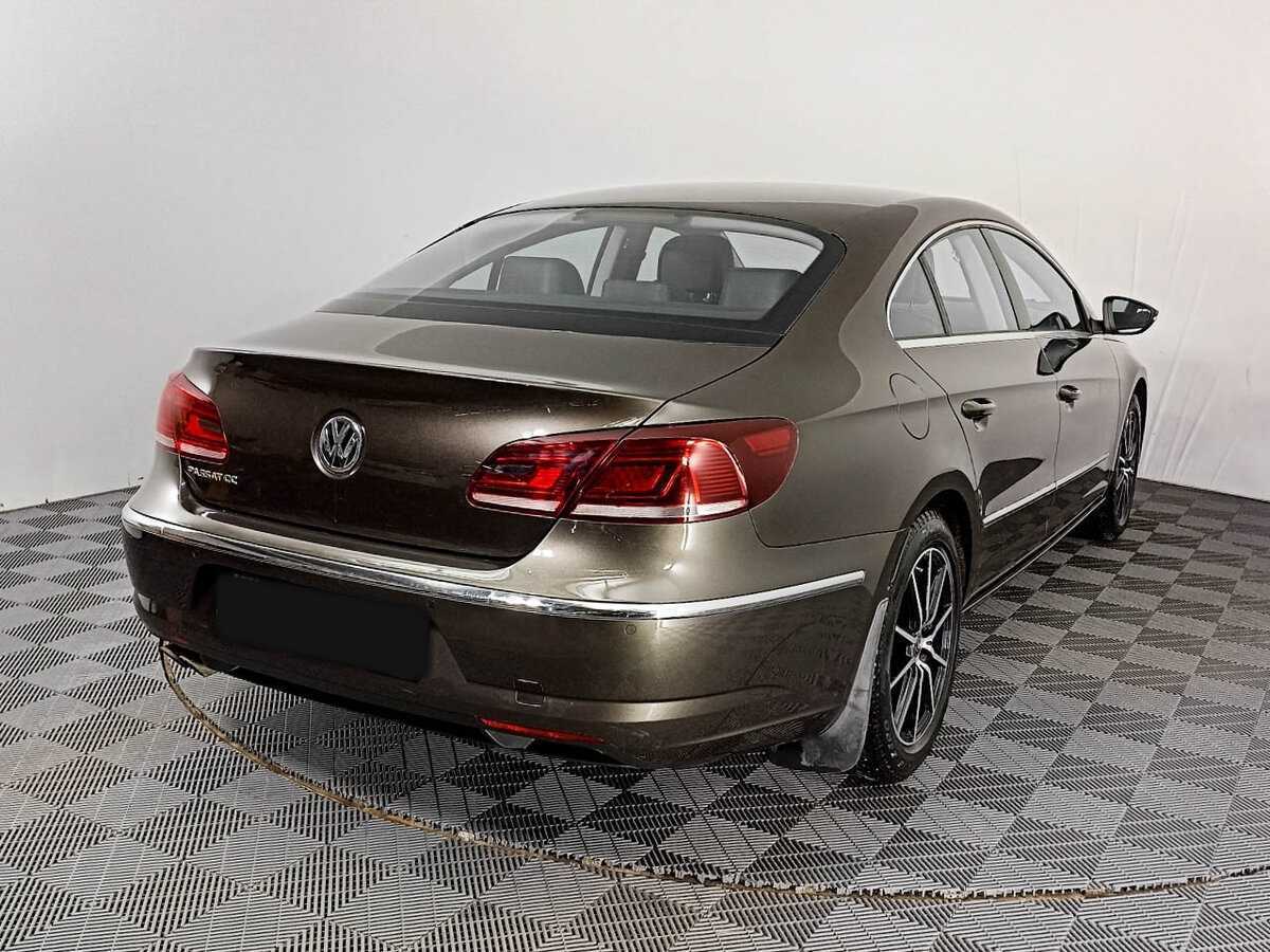 Купить Volkswagen Passat CC с пробегом. Фото: #3