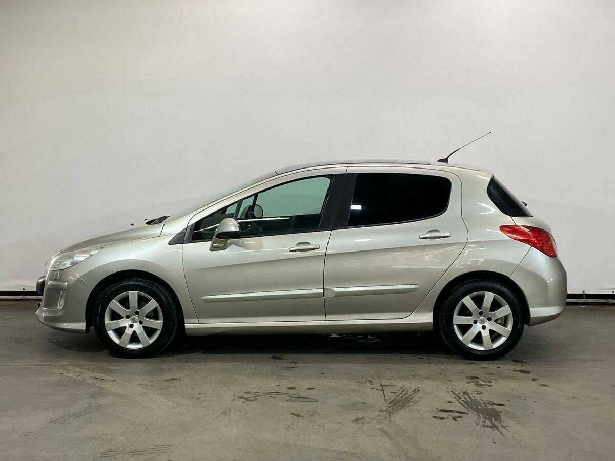 Купить Peugeot 308 с пробегом. Фото: #7