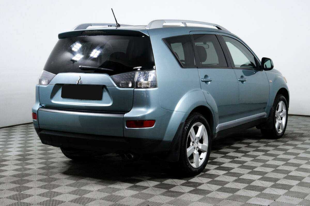 Купить Mitsubishi Outlander с пробегом. Фото: #4