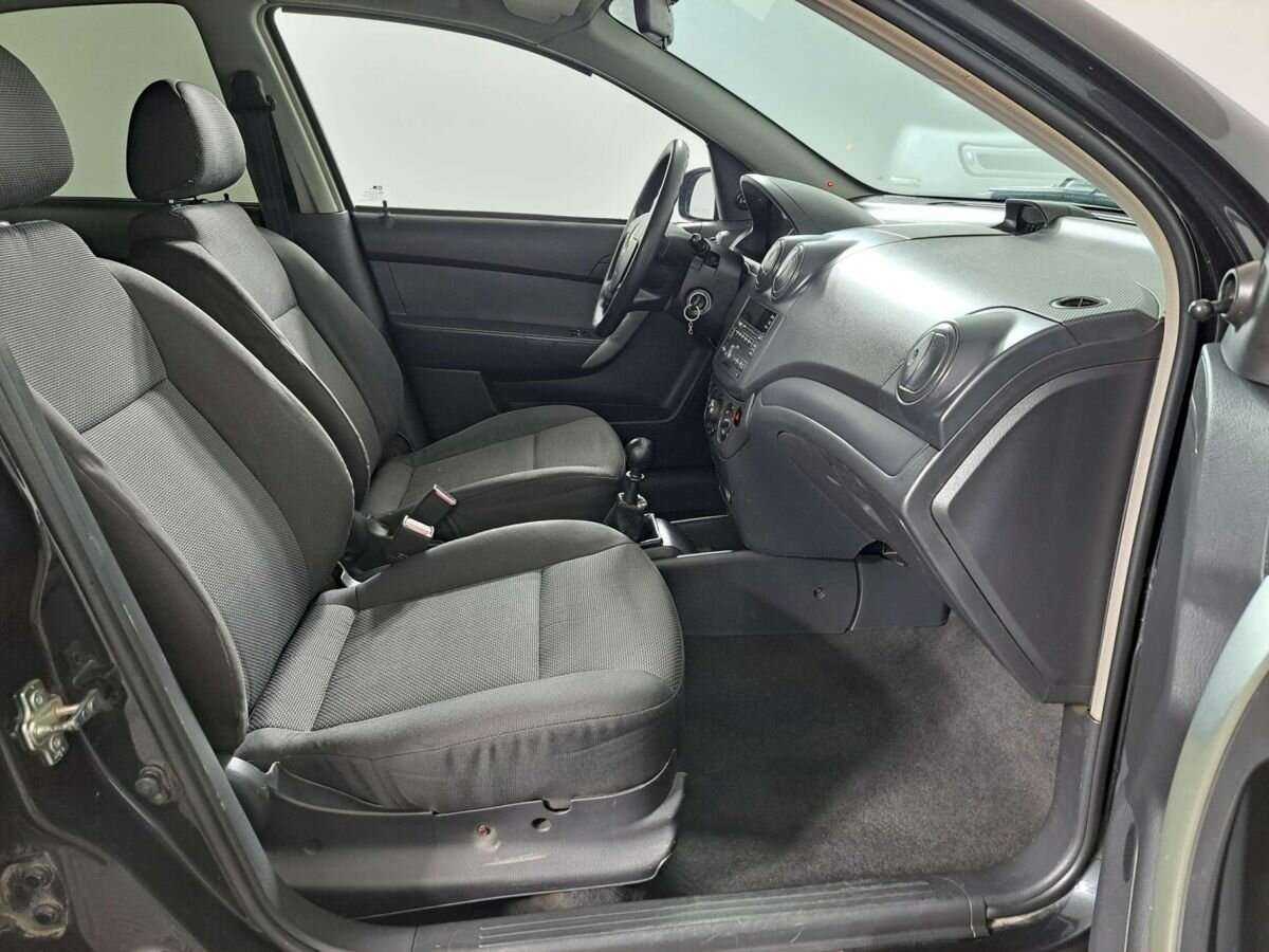 Купить Chevrolet Aveo с пробегом. Фото: #8