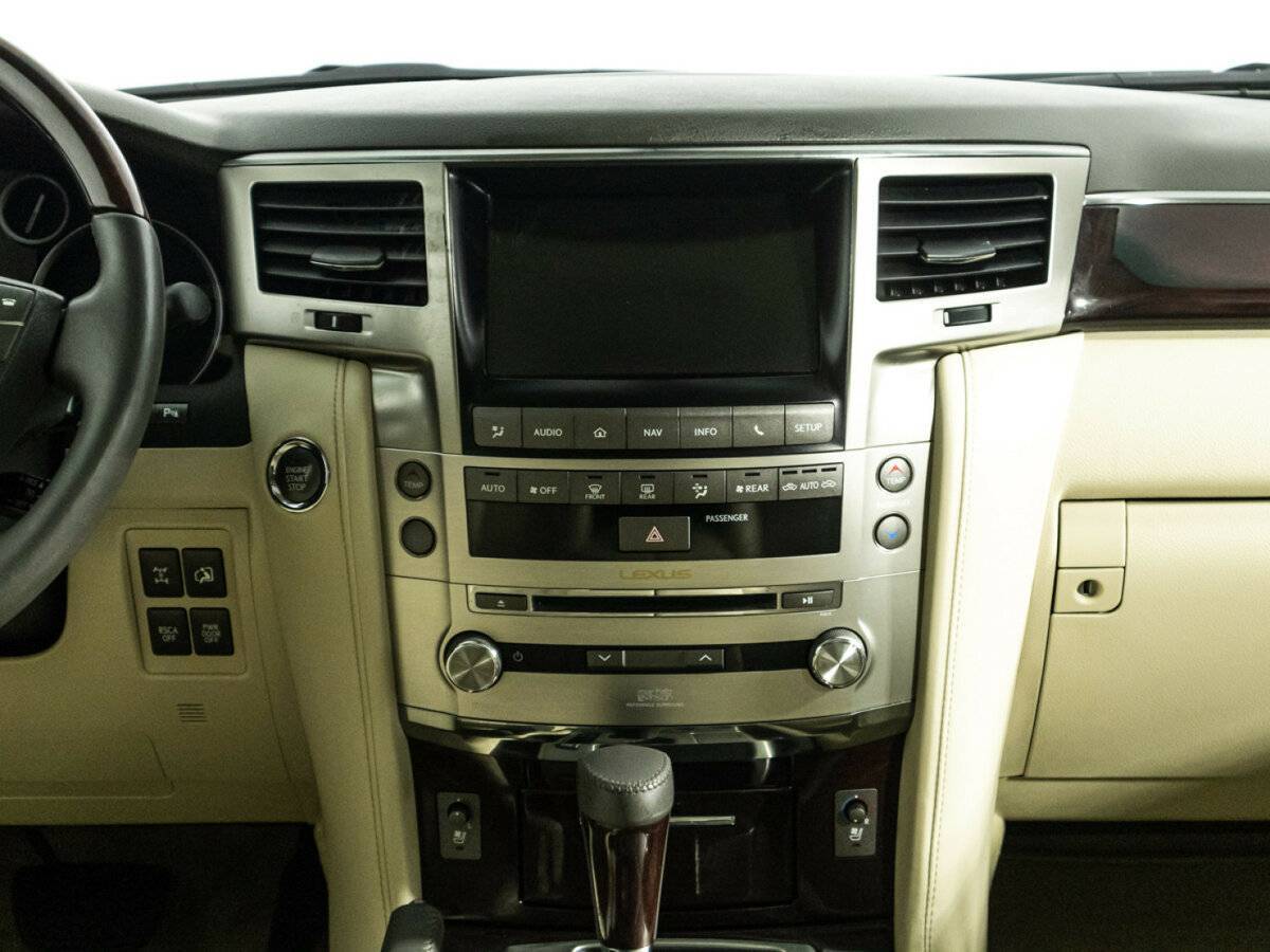 Купить Lexus LX с пробегом. Фото: #13
