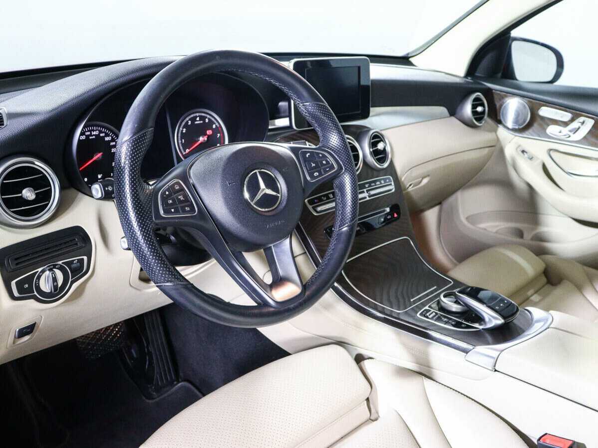 Купить Mercedes-Benz GLC Coupe с пробегом. Фото: #9