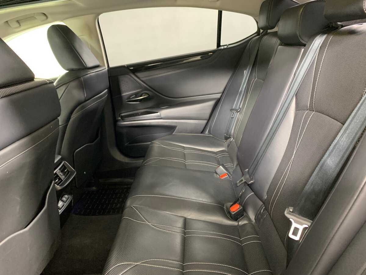 Купить Lexus ES с пробегом. Фото: #17