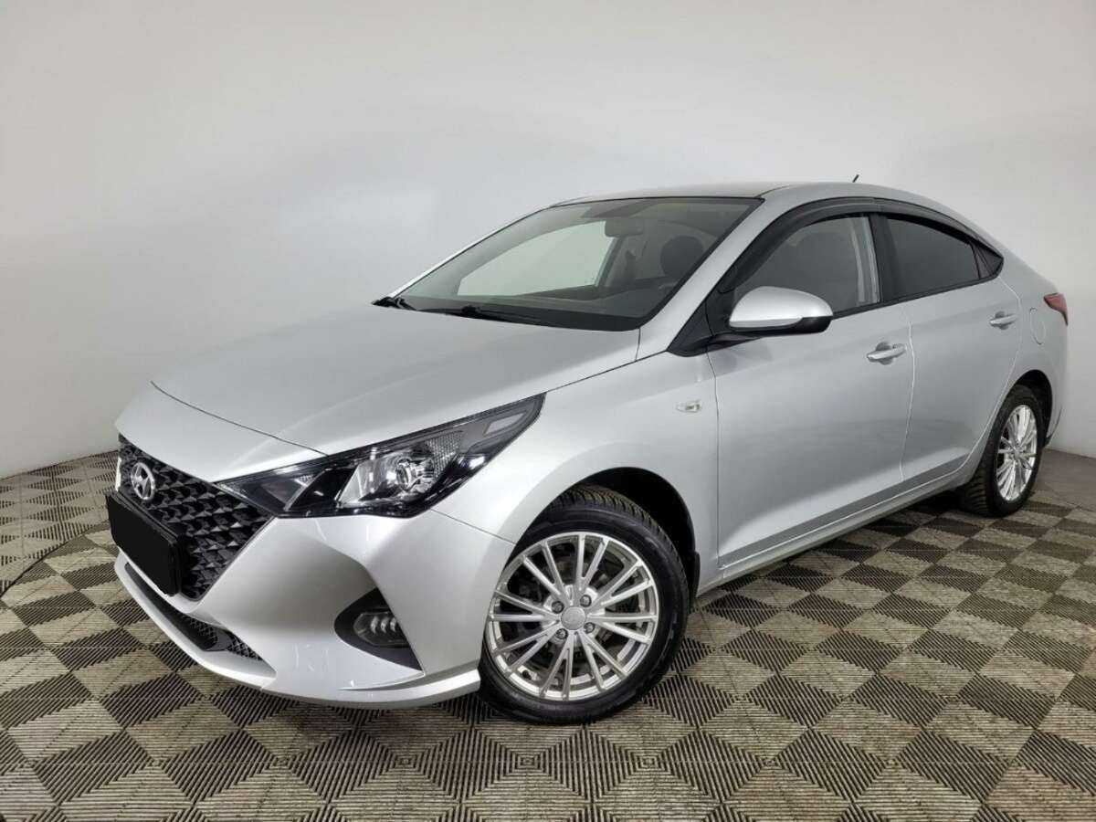 Купить Hyundai Solaris с пробегом. Фото: #0