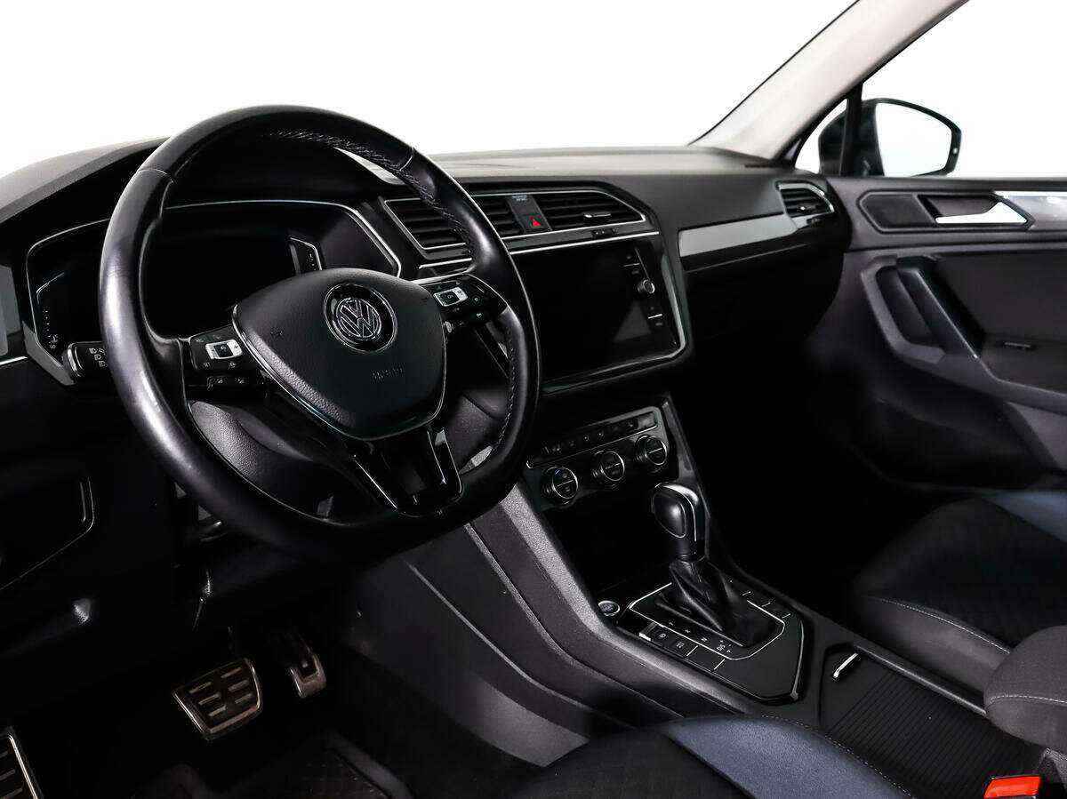 Купить Volkswagen Tiguan с пробегом. Фото: #7