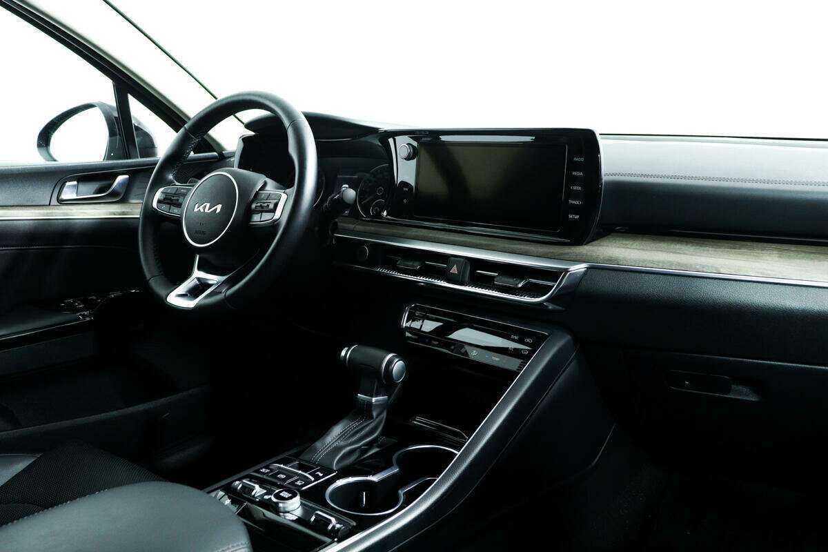 Купить Kia K5 с пробегом. Фото: #8