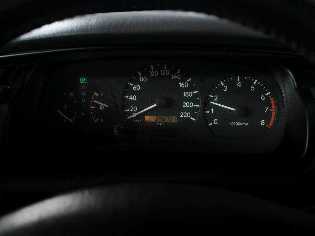 Купить Toyota Camry с пробегом. Фото: #8