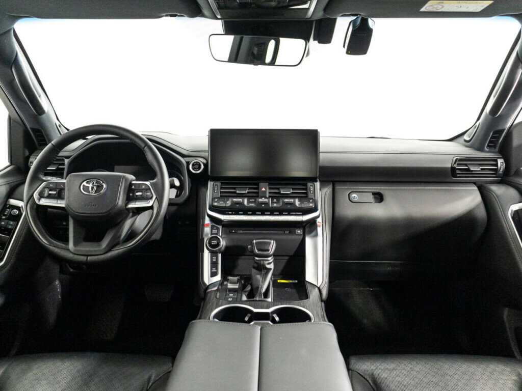 Купить Toyota Land Cruiser с пробегом. Фото: #12