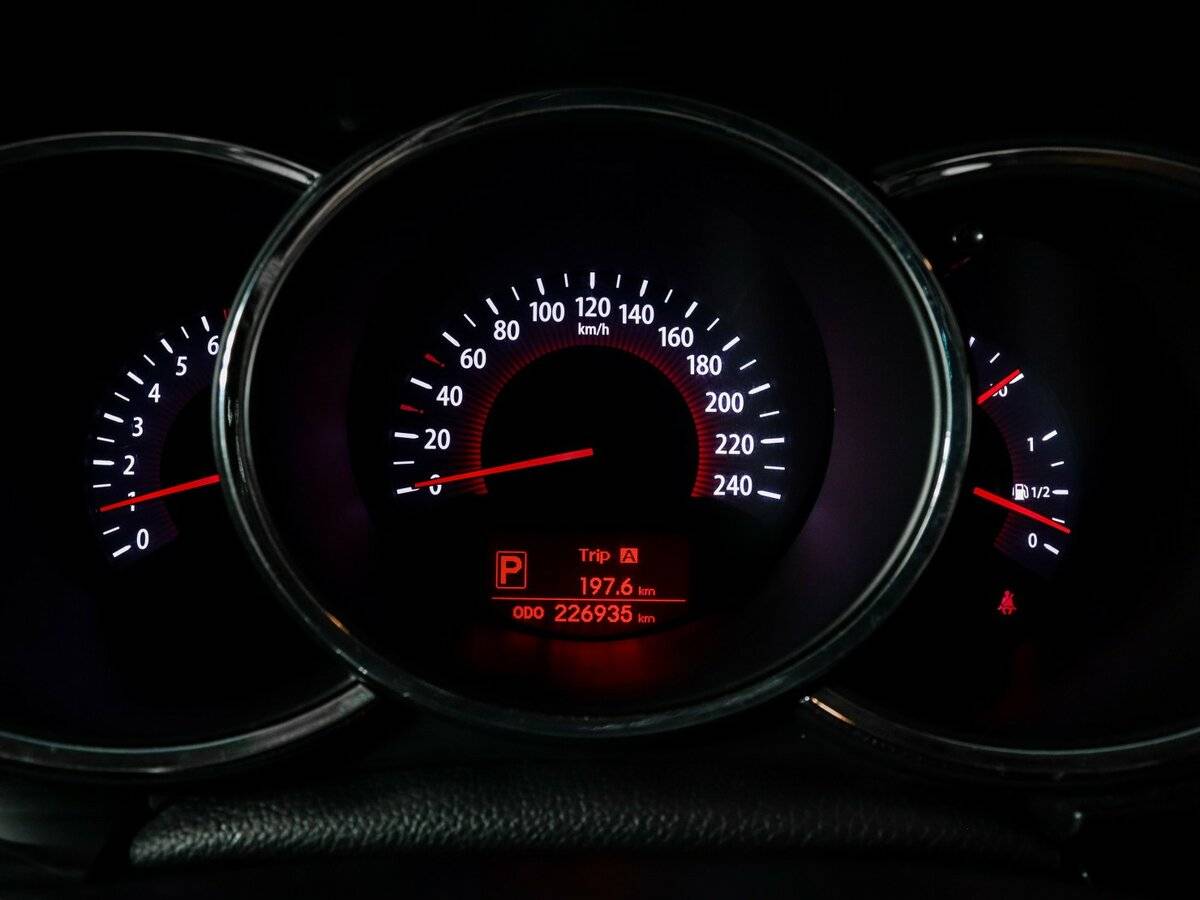 Купить Kia Sorento с пробегом. Фото: #8