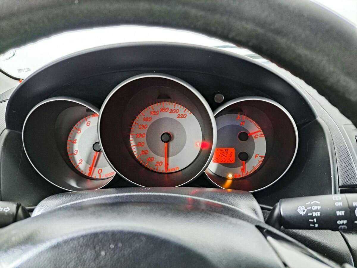 Купить Mazda 3 с пробегом. Фото: #9