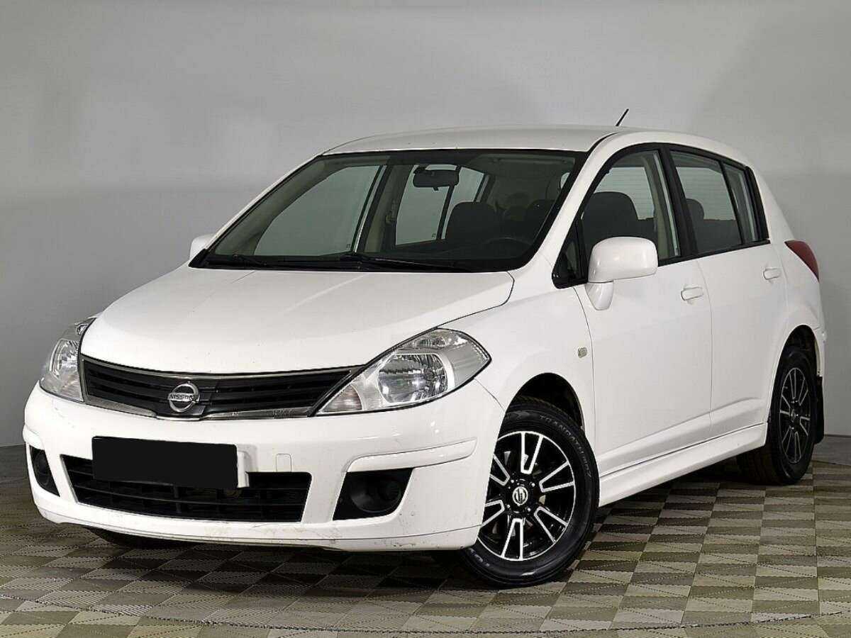 Купить Nissan Tiida с пробегом. Посмотреть фото