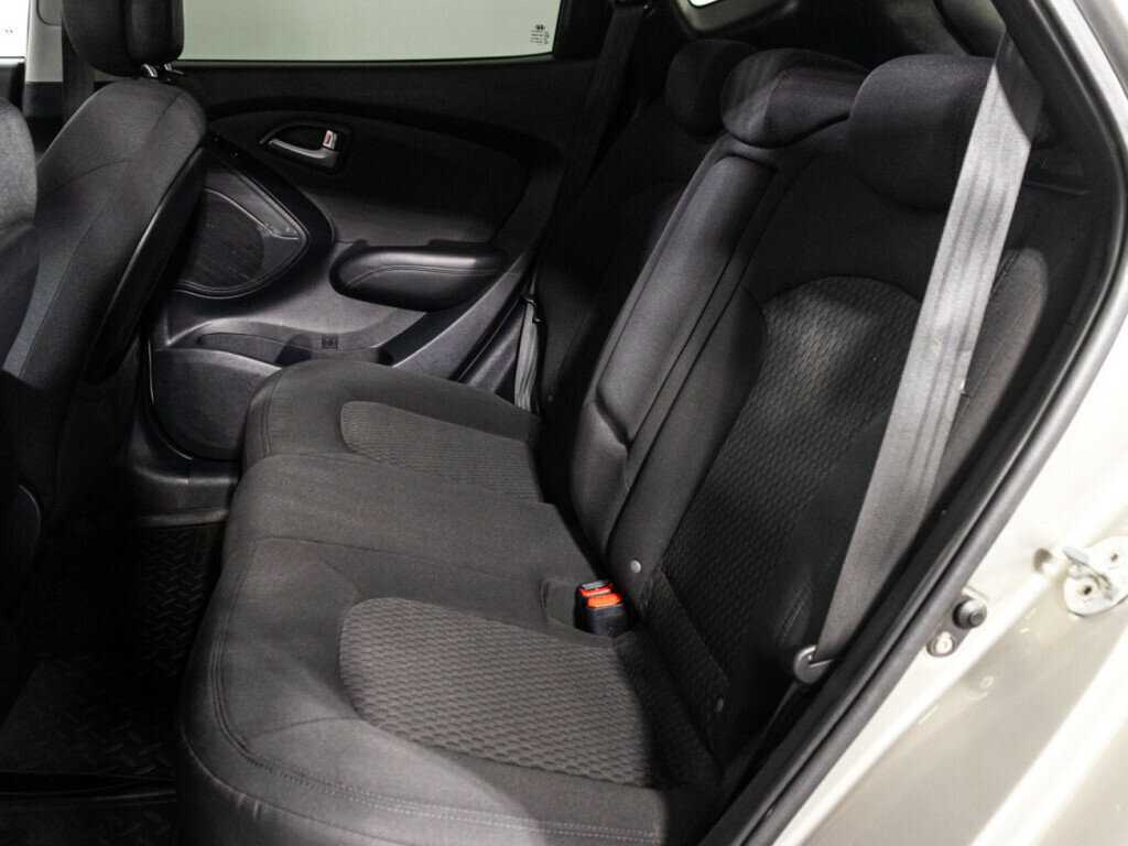 Купить Hyundai ix35 с пробегом. Фото: #9