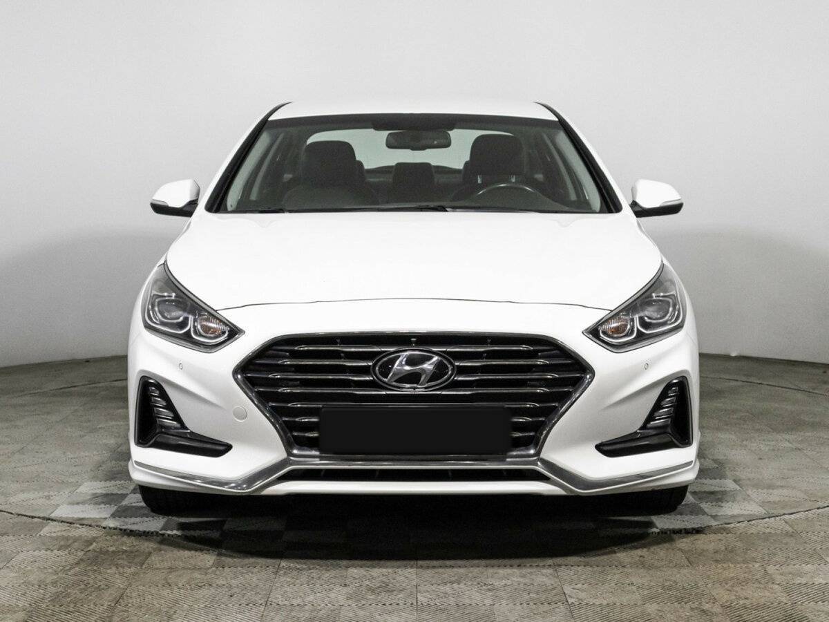 Купить Hyundai Sonata с пробегом. Фото: #1