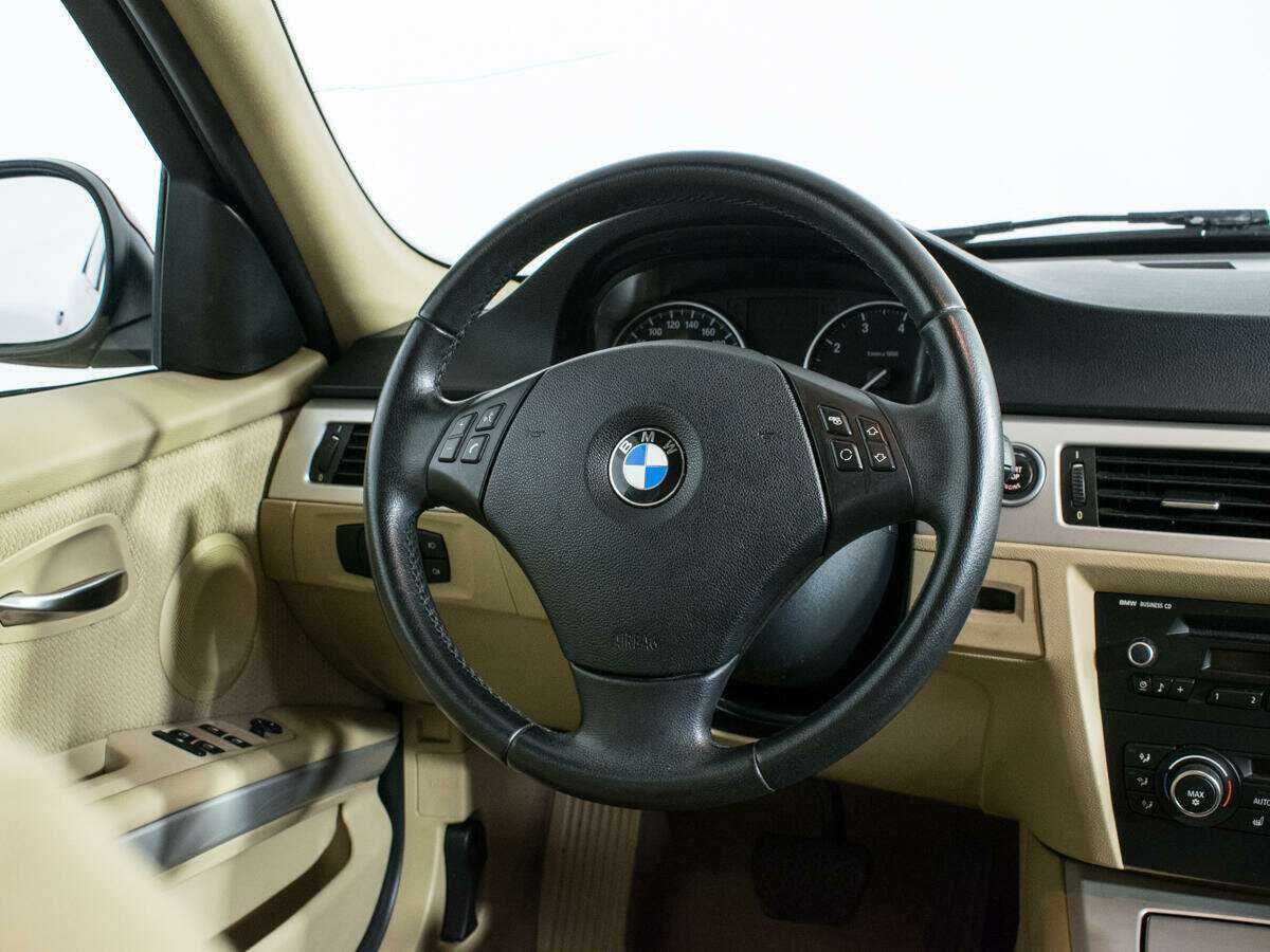 Купить BMW 3 серии с пробегом. Фото: #13