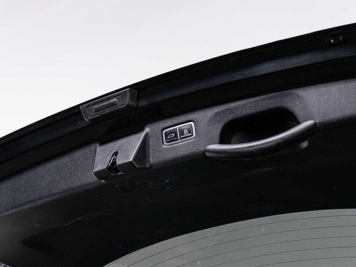 Купить Kia Sorento с пробегом. Фото: #15