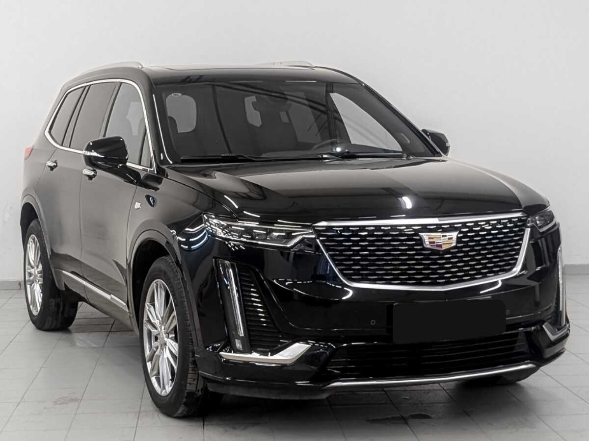 Купить Cadillac XT6 с пробегом. Фото: #2