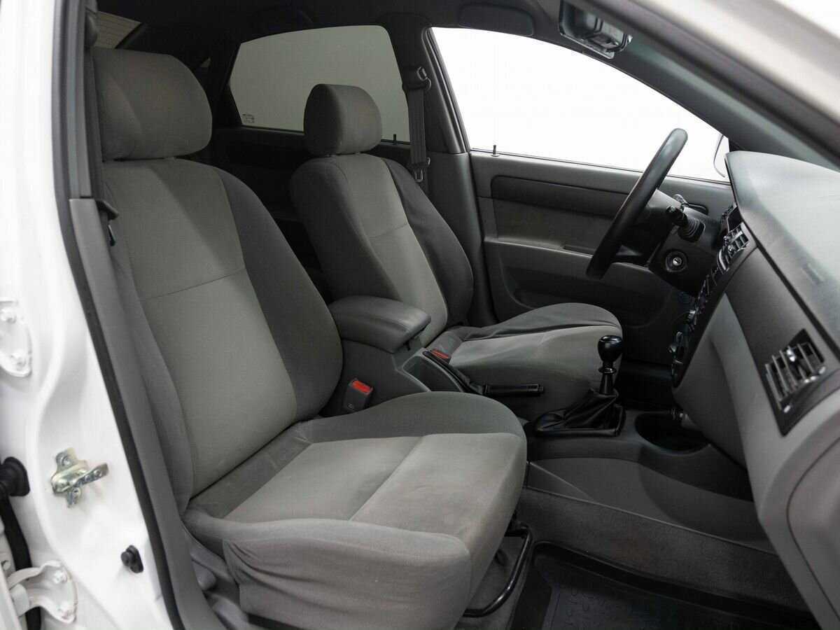 Купить Daewoo Gentra с пробегом. Фото: #12