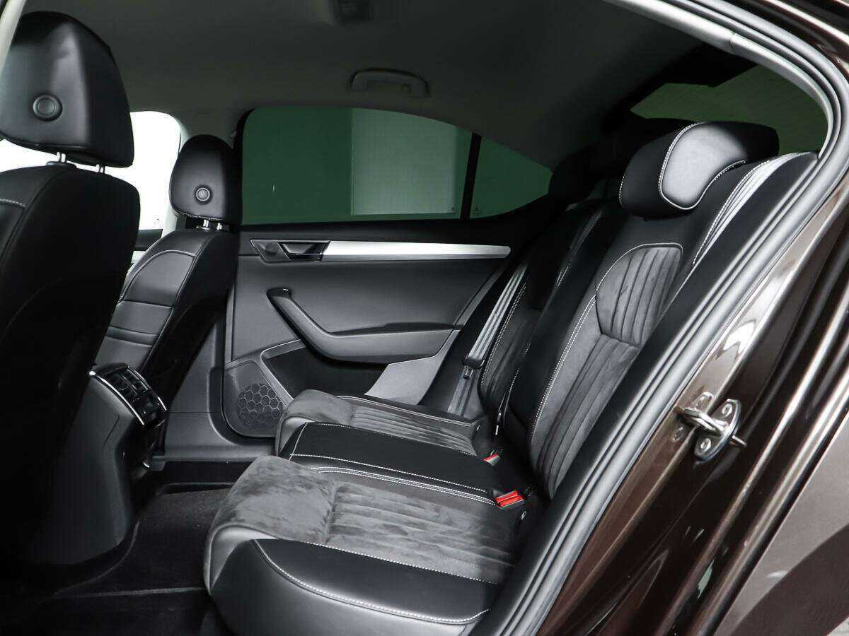 Купить Skoda Superb с пробегом. Фото: #9