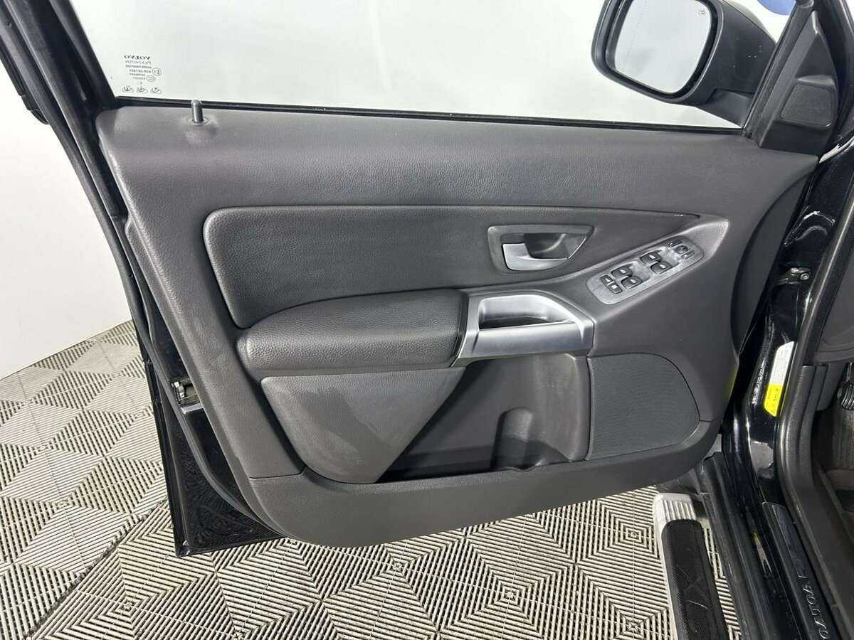 Купить Volvo XC90 с пробегом. Фото: #6