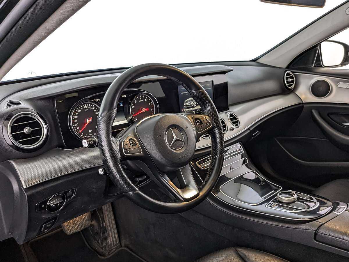 Купить Mercedes-Benz E-Класс с пробегом. Фото: #10