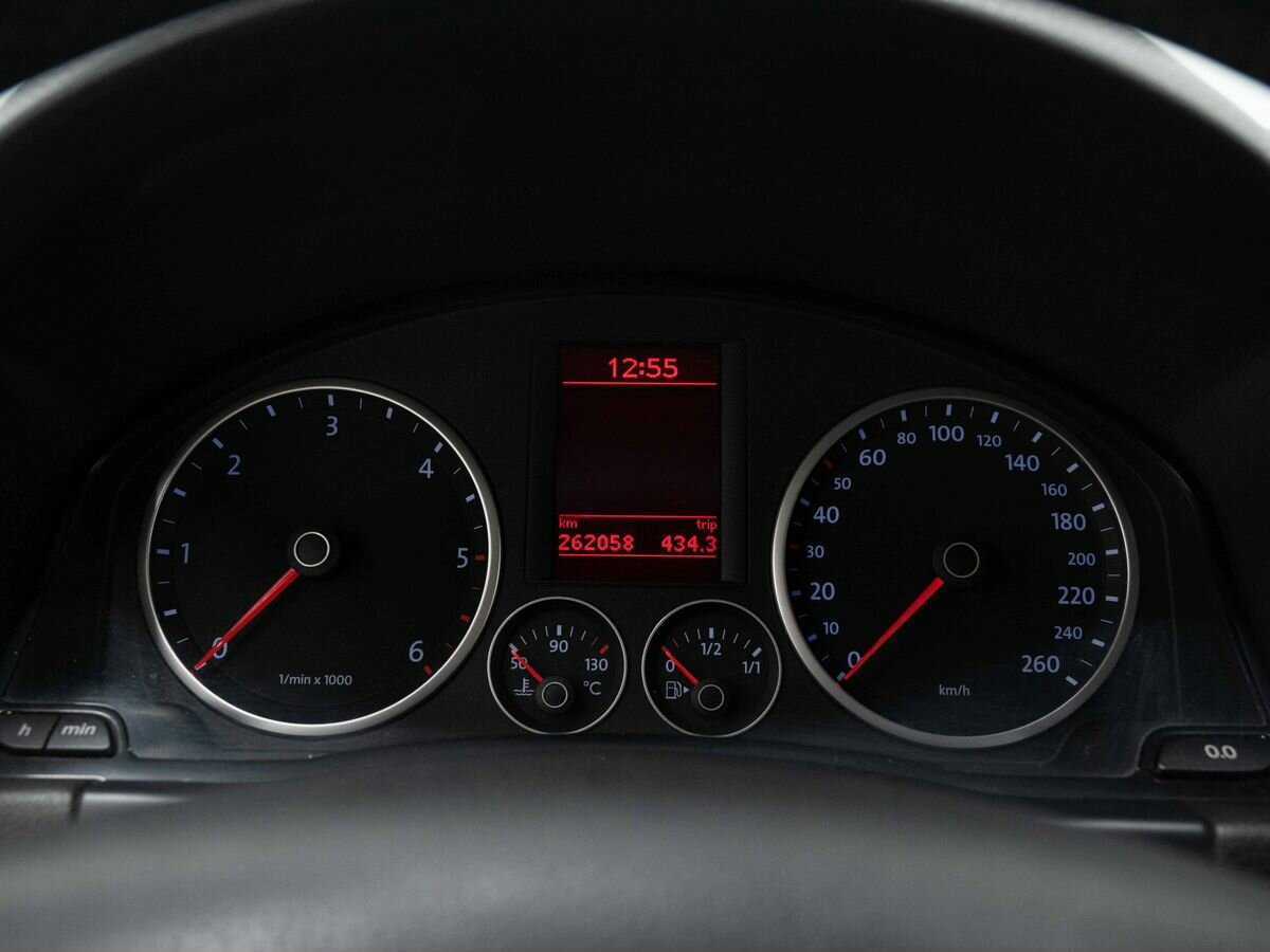 Купить Volkswagen Tiguan с пробегом. Фото: #13