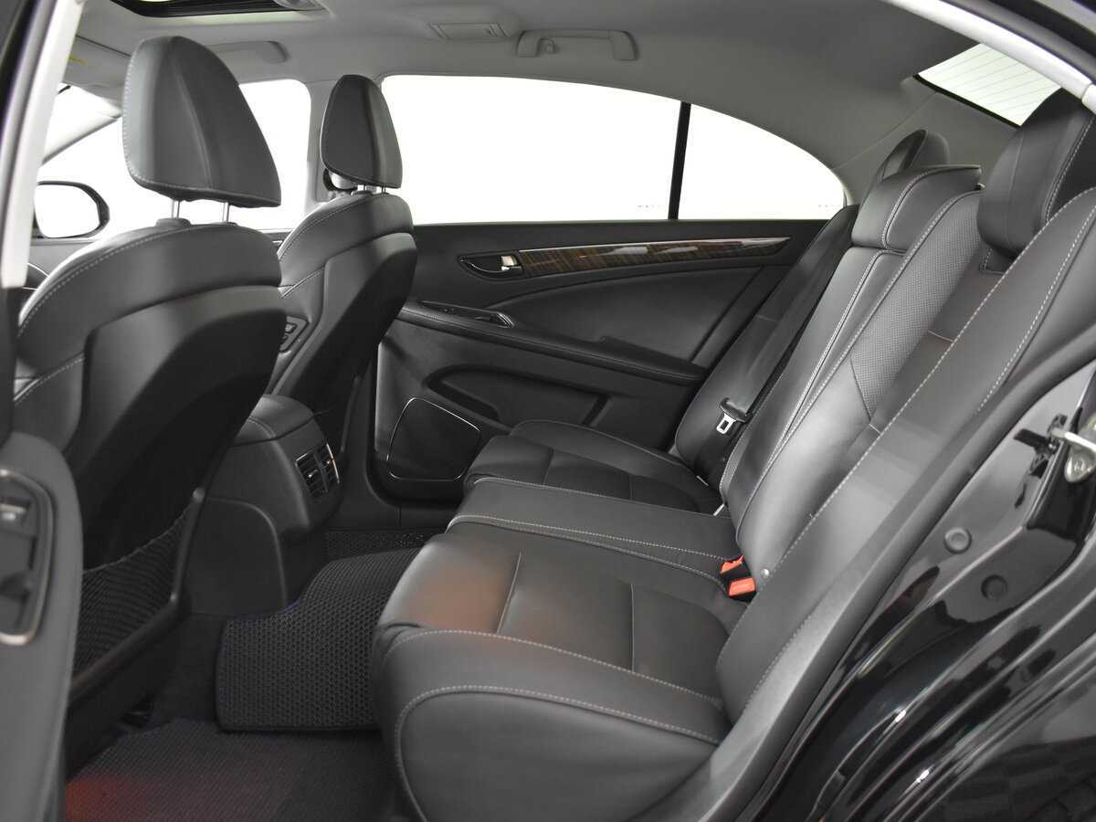 Купить Hongqi H7 с пробегом. Фото: #7